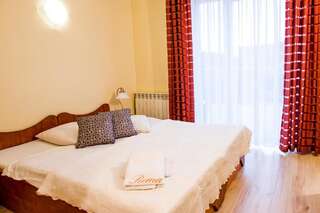 Отели типа «постель и завтрак» Willa Roma Бренна Просторный двухместный номер с 2 отдельными кроватями-5